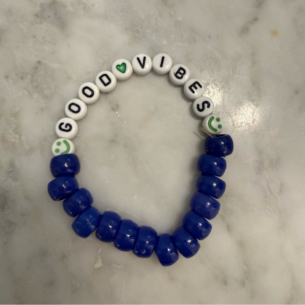 ⛱️Boutique - Blue Good Vibes Beaded Stretch Bracelet - OS